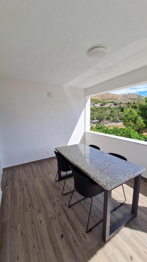 Apartmani Mlinar - One Bedroom Apartment With Seaview Grebaštica Dış mekan fotoğraf